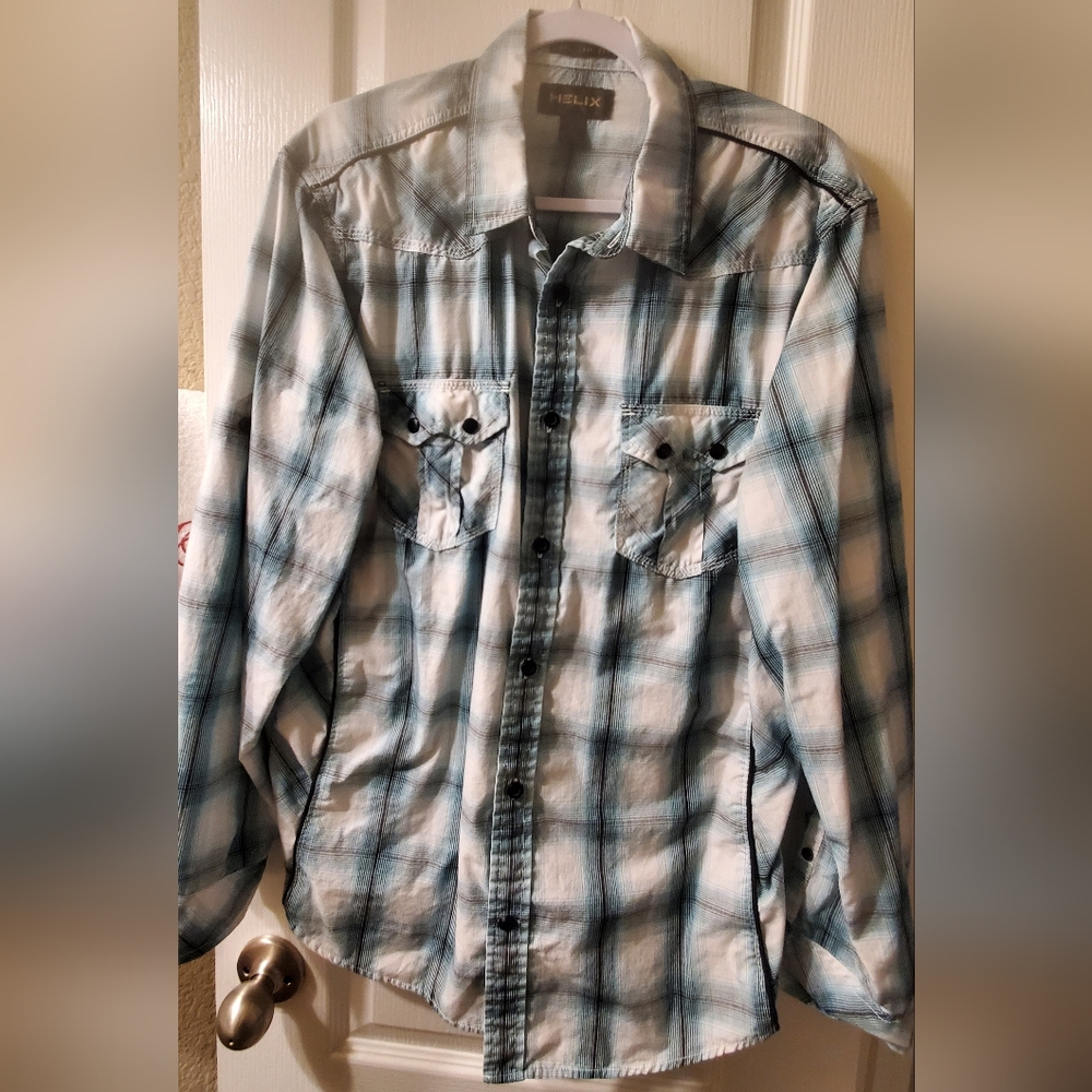 Helix Plaid Long-sleeved Button-down Shirt - L (45)